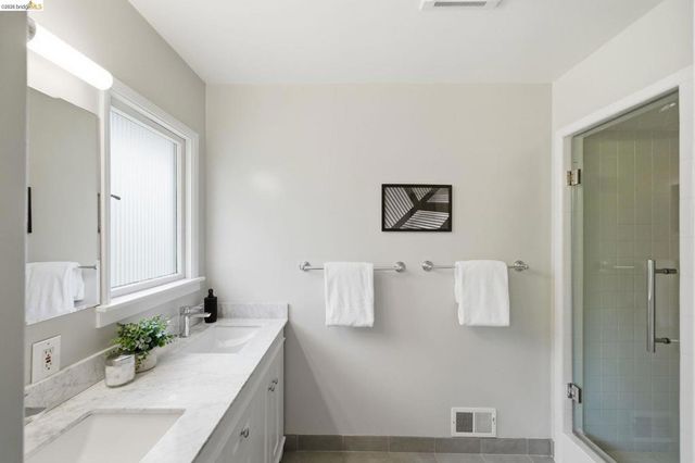 64 Highgate Rd, Kensington, CA 94707