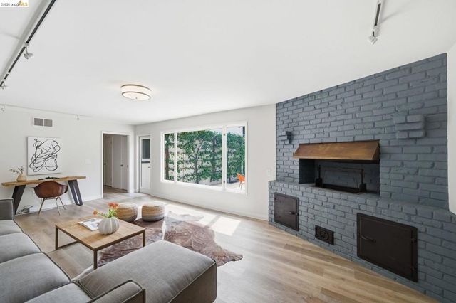 64 Highgate Rd, Kensington, CA 94707