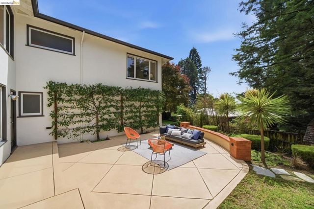 64 Highgate Rd, Kensington, CA 94707