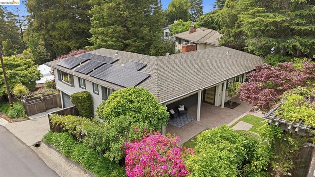 64 Highgate Rd, Kensington, CA 94707