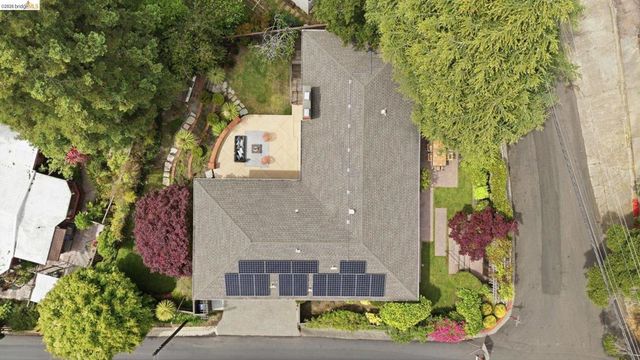 64 Highgate Rd, Kensington, CA 94707