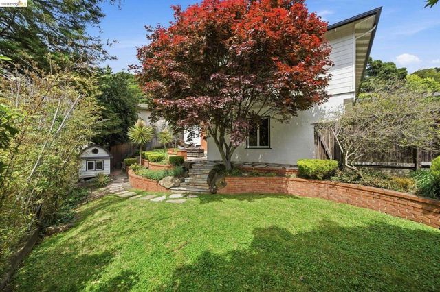 64 Highgate Rd, Kensington, CA 94707