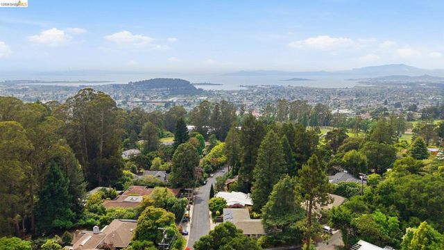 64 Highgate Rd, Kensington, CA 94707