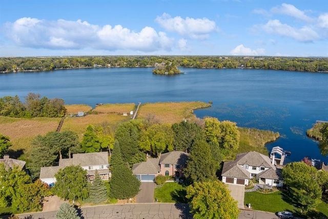 12428 54th Avenue N, Plymouth, MN 55442