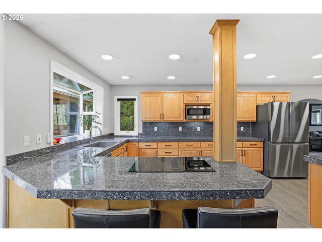 14829 Se TERRITORY Dr, Clackamas, OR 97015