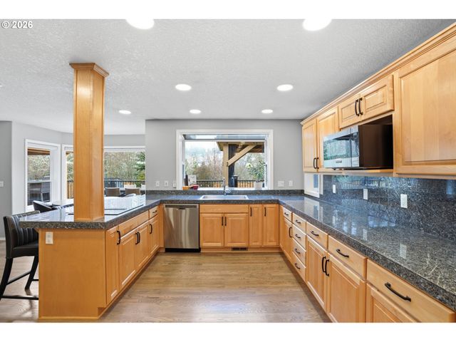 14829 Se TERRITORY Dr, Clackamas, OR 97015