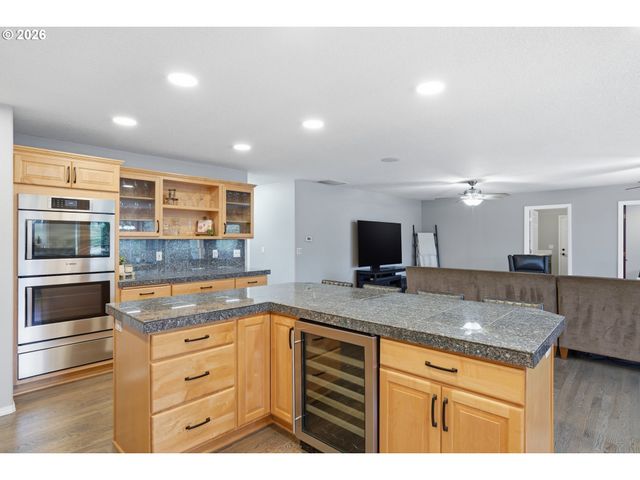 14829 Se TERRITORY Dr, Clackamas, OR 97015