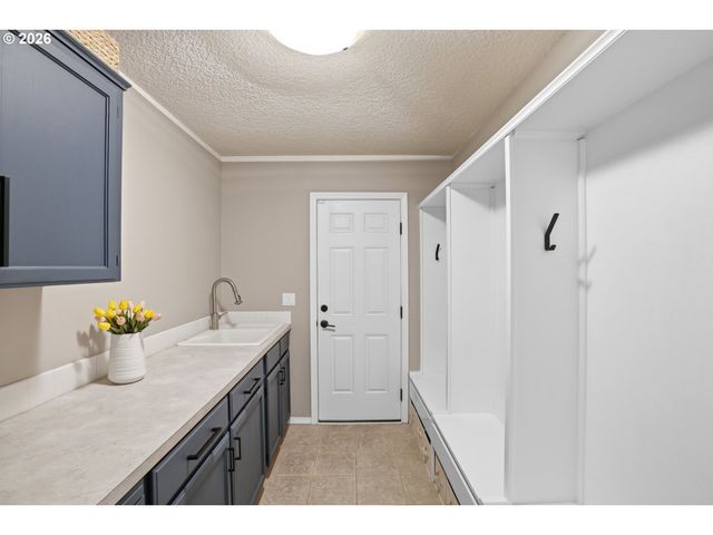 14829 Se TERRITORY Dr, Clackamas, OR 97015