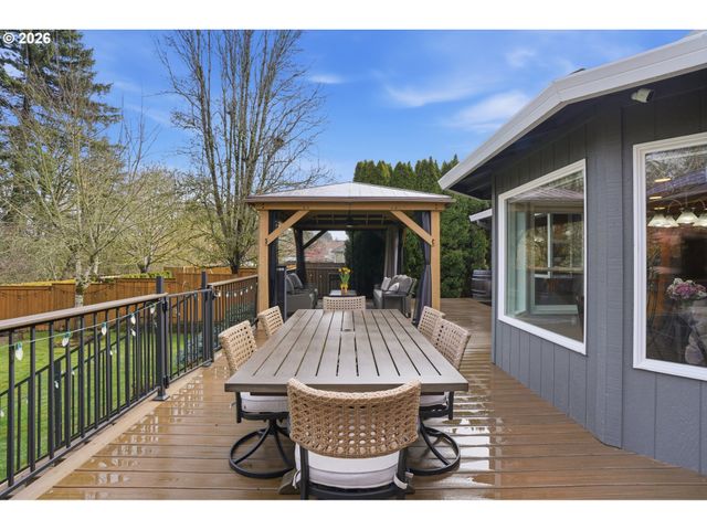 14829 Se TERRITORY Dr, Clackamas, OR 97015