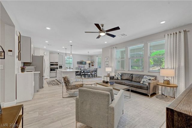 820 Riverlawn Place, Las Vegas, NV 89138