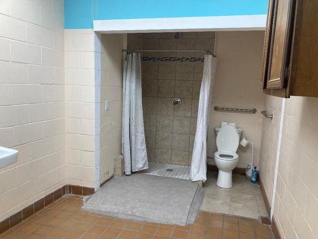 11001 Fondren Road A, Houston, TX 77096