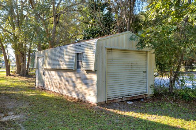 1156 Middle Drive, Pinewood, SC 29125