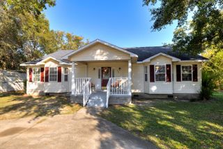 1156 Middle Drive, Pinewood, SC 29125