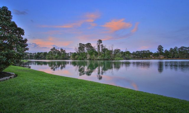 147 Manor Lake Estates Drive, Spring, TX 77379