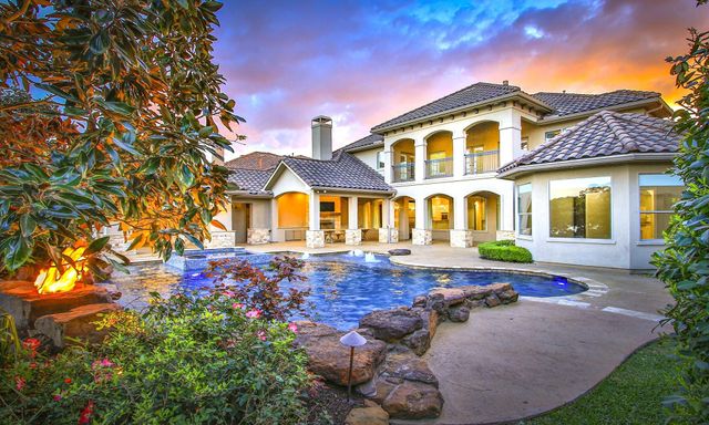 147 Manor Lake Estates Drive, Spring, TX 77379