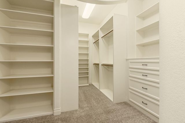 147 Manor Lake Estates Drive, Spring, TX 77379