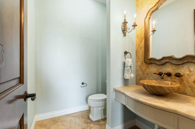 147 Manor Lake Estates Drive, Spring, TX 77379