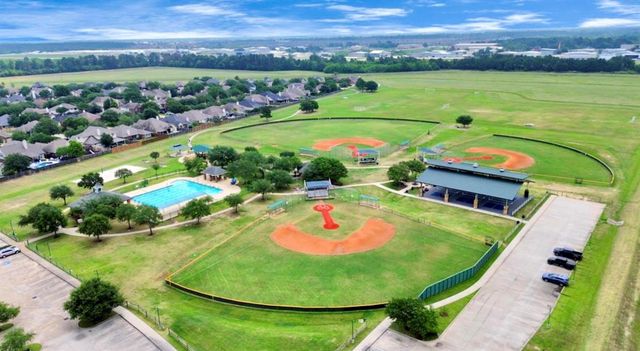 147 Manor Lake Estates Drive, Spring, TX 77379