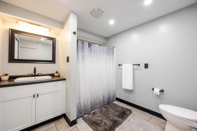 123 Empire Lane, Bedford, IN 47421