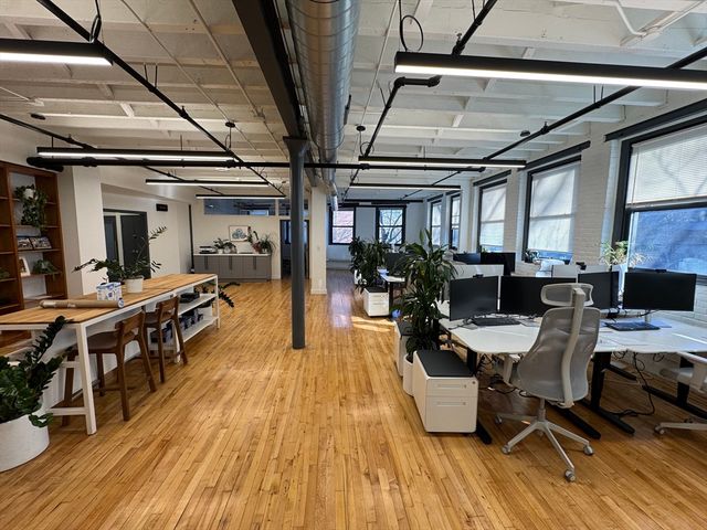 1 Harvard 201, Brookline, MA 02445