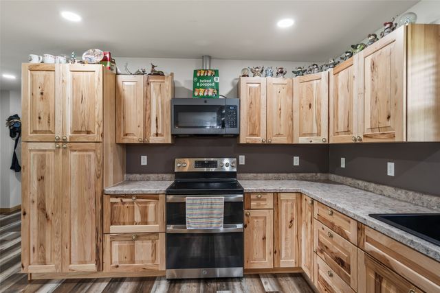 2114 60th Avenue, Melcher Dallas, IA 50062