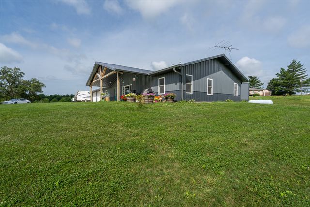 2114 60th Avenue, Melcher Dallas, IA 50062