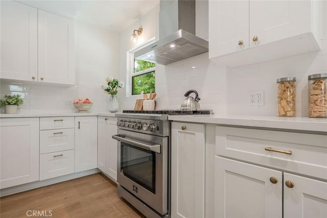 6615 Orion, Van Nuys, CA 91406