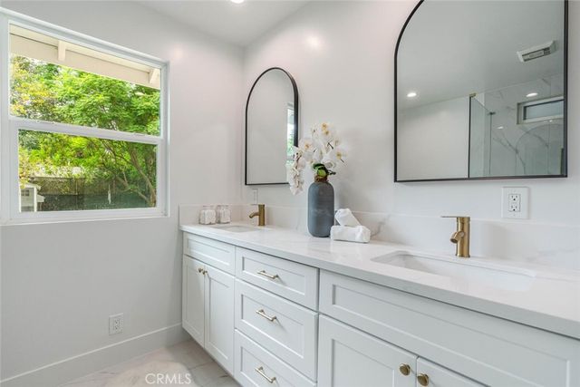 6615 Orion, Van Nuys, CA 91406