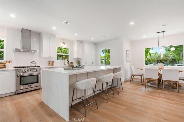 6615 Orion, Van Nuys, CA 91406