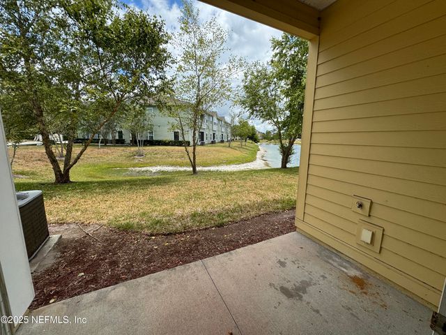 100 BRANNAN Place 104, St. Johns, FL 32259