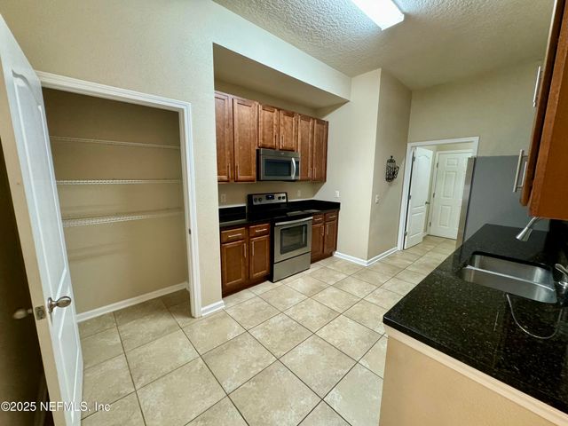 100 BRANNAN Place 104, St. Johns, FL 32259