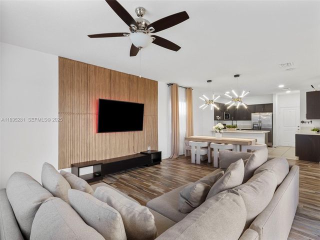 1411 SE 26th Road, Homestead, FL 33035