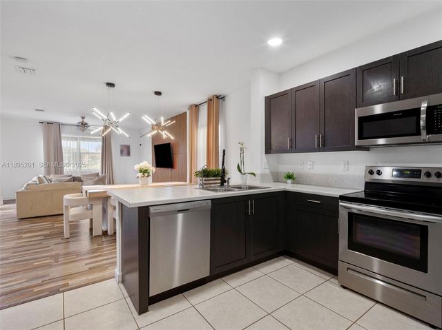 1411 SE 26th Road, Homestead, FL 33035
