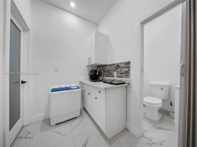1411 SE 26th Road, Homestead, FL 33035