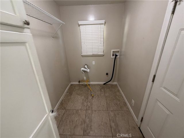 20252 Archwood Street, Winnetka, CA 91306