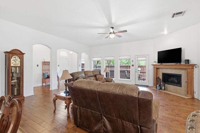 7764 Lancaster, Frisco, TX 75035