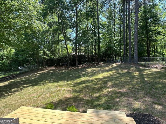 1027 Summer Place NW, Acworth, GA 30102