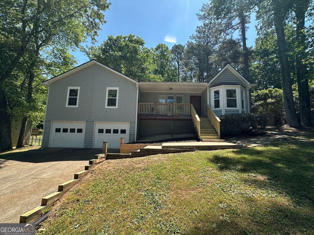1027 Summer Place NW, Acworth, GA 30102