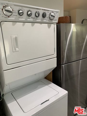 833 Wilcox Avenue, Los Angeles, CA 90038