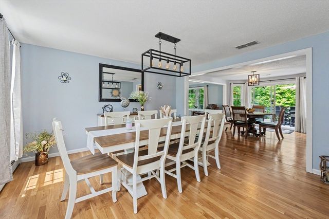 72 Heritage Rd, Dracut, MA 01826