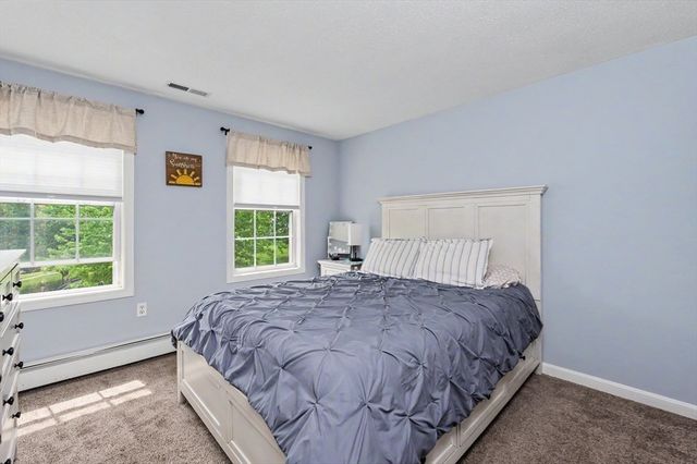 72 Heritage Rd, Dracut, MA 01826