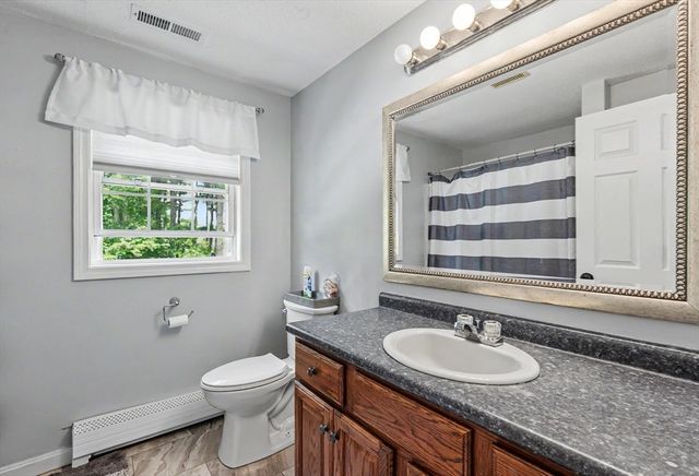 72 Heritage Rd, Dracut, MA 01826