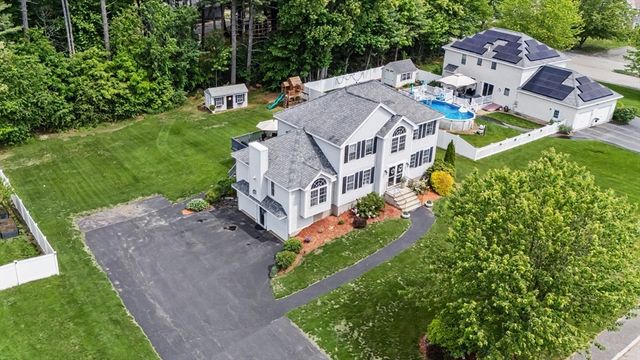 72 Heritage Rd, Dracut, MA 01826