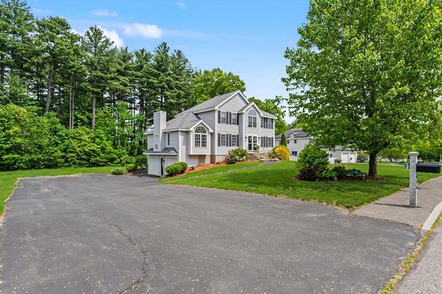 72 Heritage Rd, Dracut, MA 01826