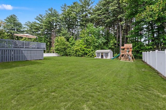 72 Heritage Rd, Dracut, MA 01826