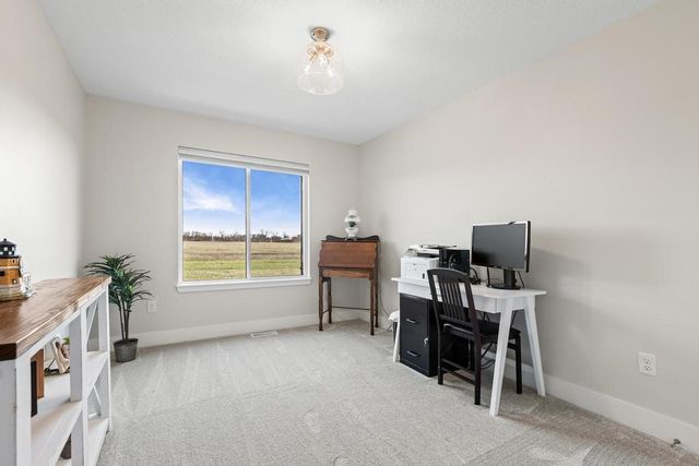 1616 Justice Way, Knoxville, IA 50138