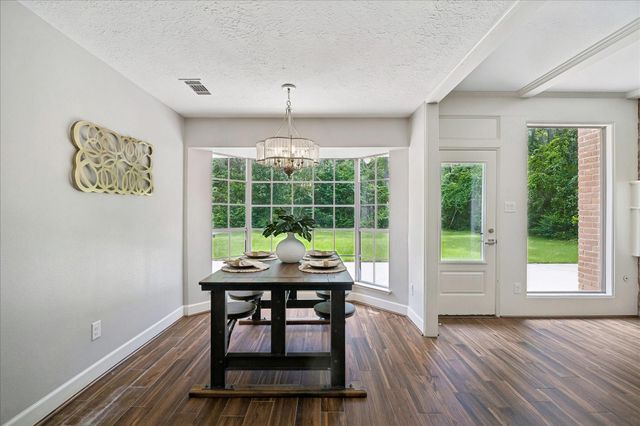 2702 Royal Circle Drive, Kingwood, TX 77339