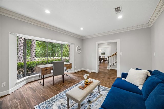 2702 Royal Circle Drive, Kingwood, TX 77339