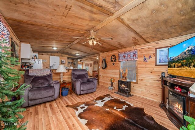 810 Mitchell Lane, Jamestown, TN 38556