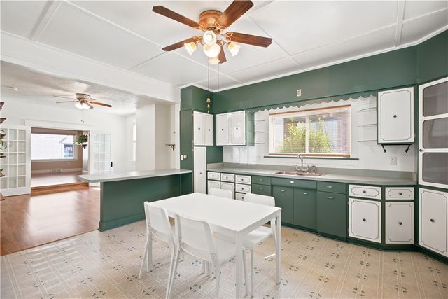 1271 Lewis St, Mt Washington, PA 15220